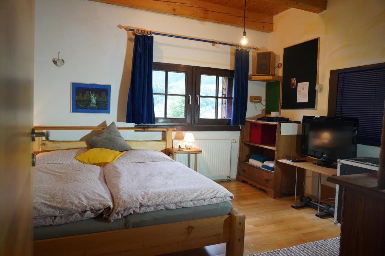 Wohnstudio In Umgebauter Scheune Altlassing Экстерьер фото